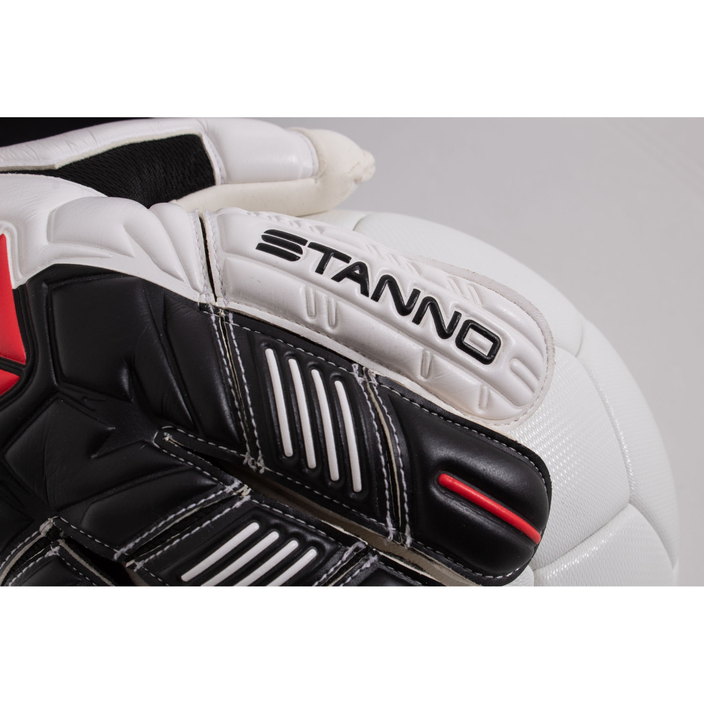 Stanno Hardground RFH IV Keepershandschoenen Wit Zwart Rood