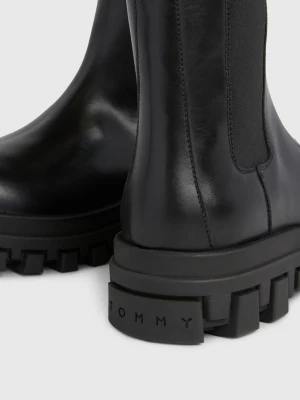 Botas Chelsea de couro com travas
