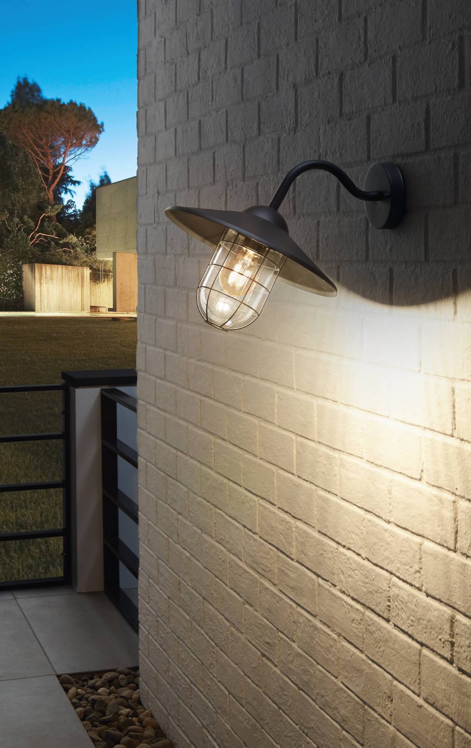 Eglo wandlamp Melgoa zwart 31,6 x 37,2 x 26,2 cm