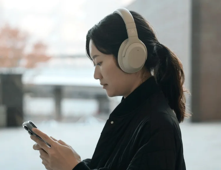 Final Audio UX2000 Crème Casques Bluetooth