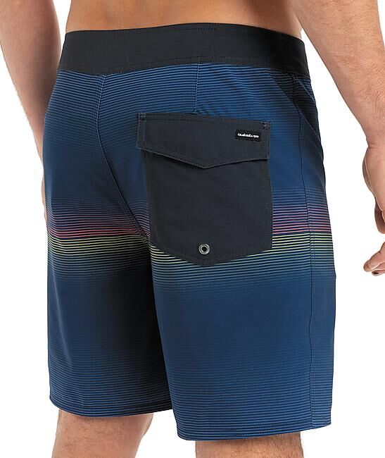 QUIKSILVER - BOARDSHORT SURFSILK STRAIGHT LEG 18