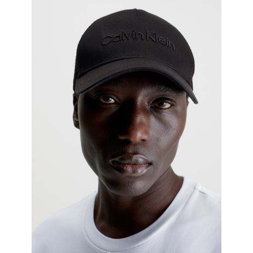 Calvin Klein Logo Broderet Trucker Cap, Black, One size