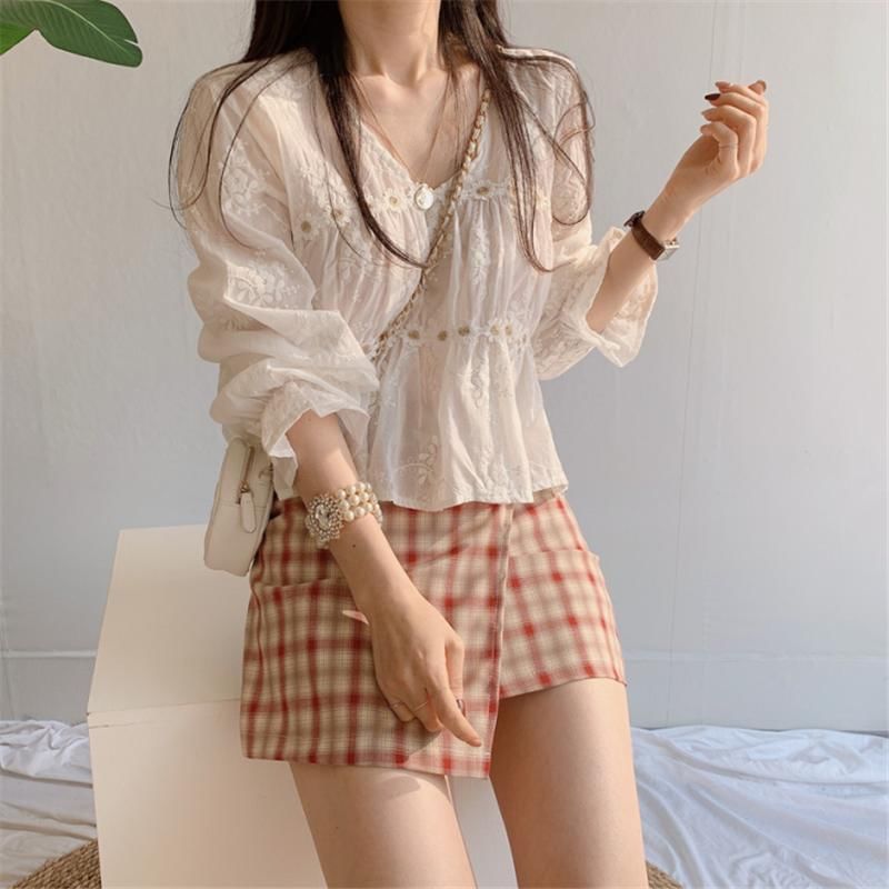 Yunhouse - Lange mouwen V-hals effen chiffon blouse / Hoge taille geruite mini A-lijn rok
