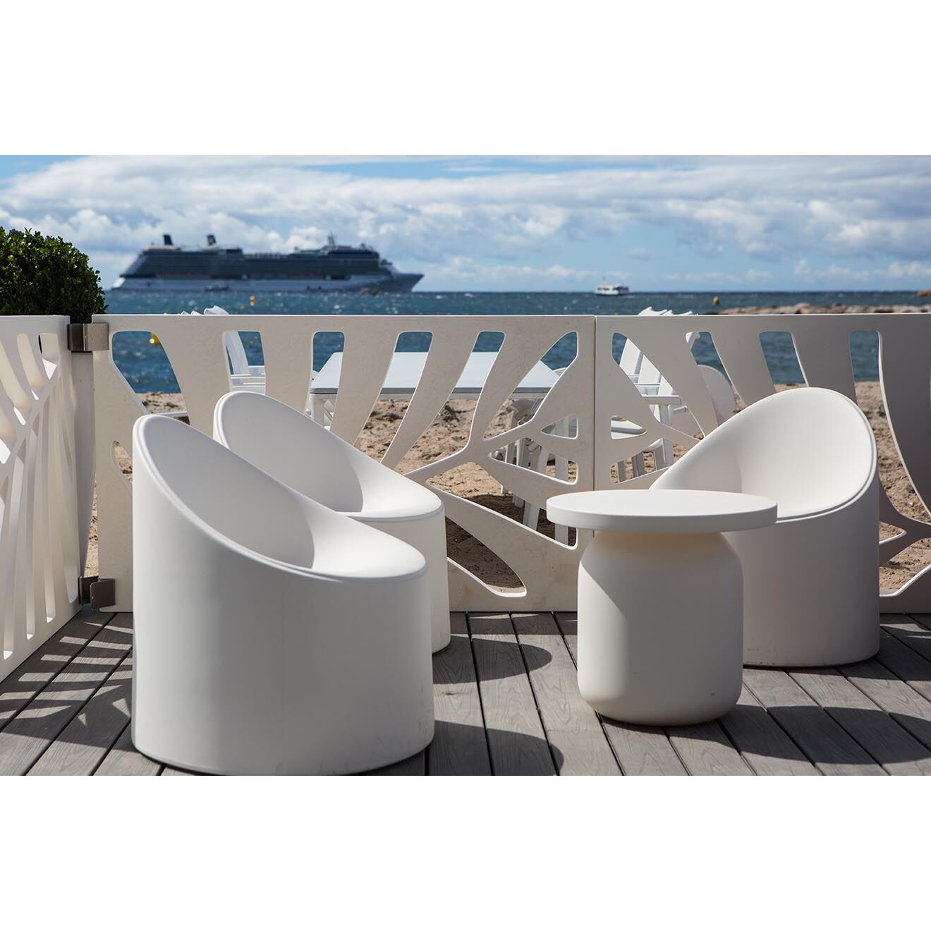 Serralunga Fauteuil Bay Design par Raffaella Mangiarotti blanc - 65x70x65 cm
