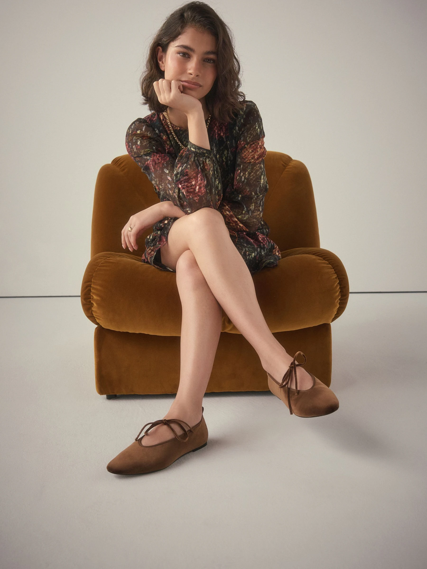Chocoladebruin - Forever Comfort® Velvet Tie Mary Jane Shoes