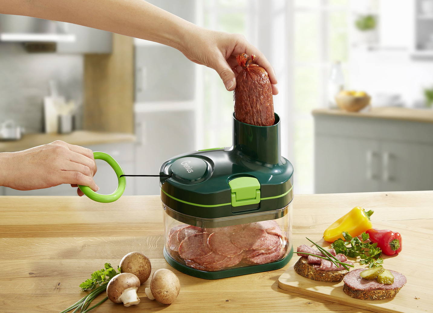 Genius Nicer Dicer Pegasus zum Reiben und Schneiden ganz ohne Strom