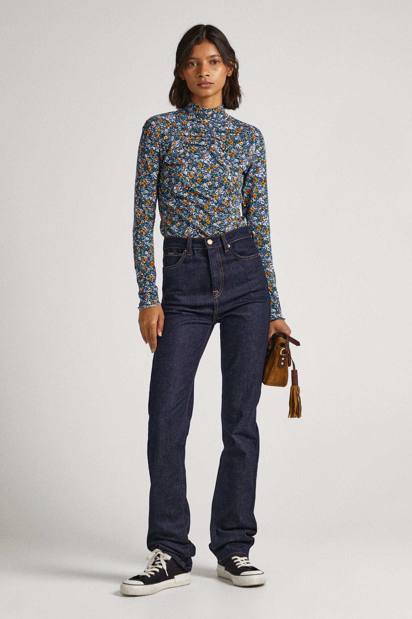 Camiseta com estampa floral