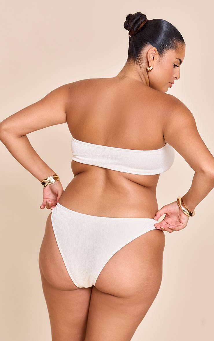 Crème Haut De Bikini Bandeau À Fleurs Texturé Plus