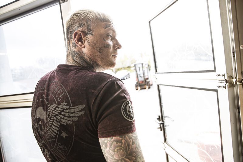 Back For More | Rock Rebel by EMP T-Shirt Manches courtes