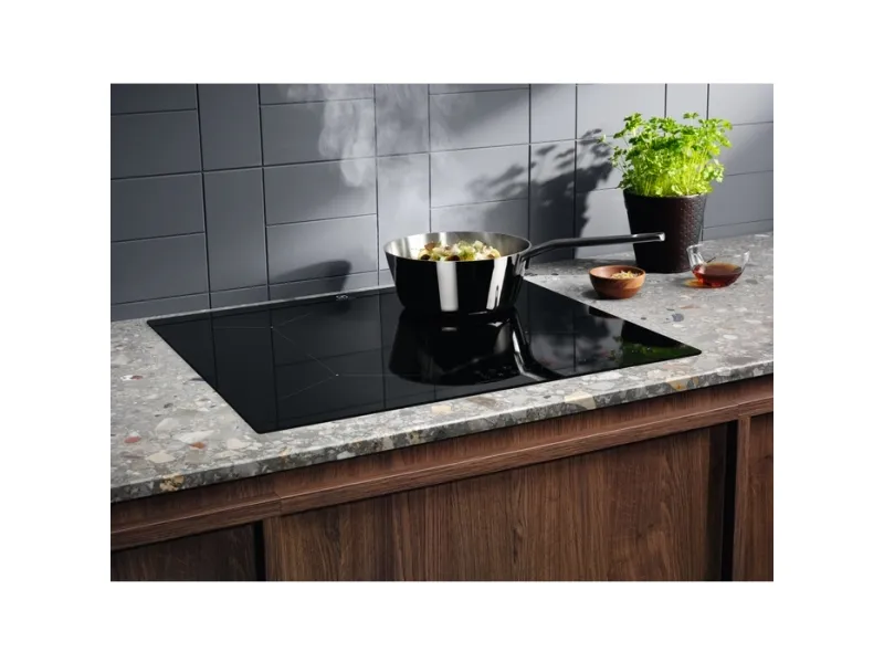 Electrolux LIL61434C, Sort, Indbygget, 59 cm, Zone induktionskogeplade, Keramisk, 4 zone(s)