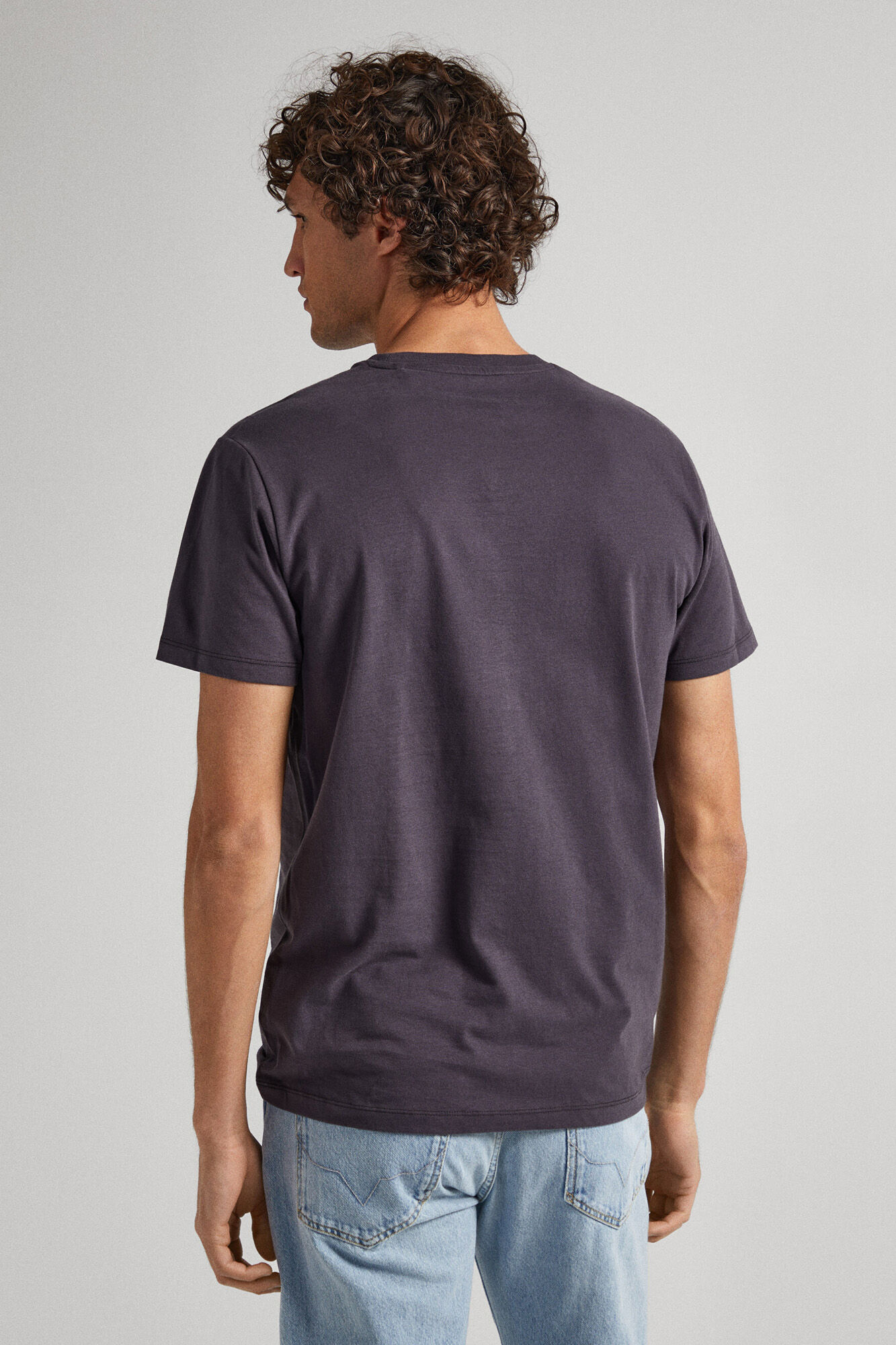Camiseta com estampa de logotipo