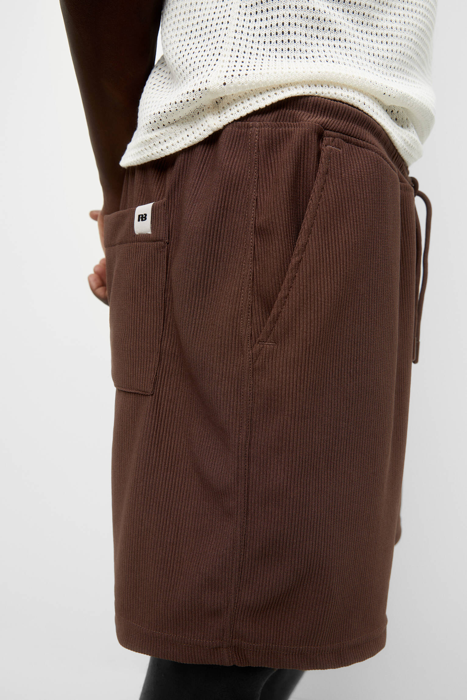 PUFE BERMUDA JOGGER - MARROM