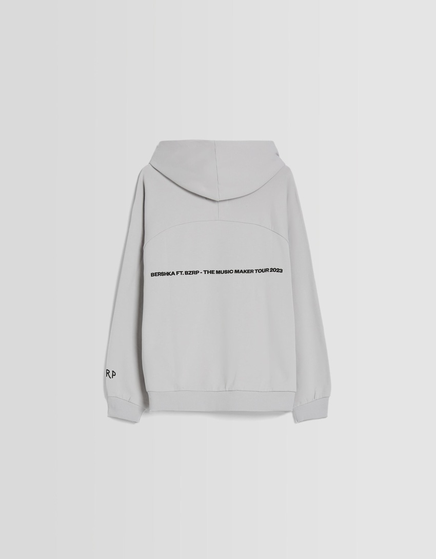 Moletom BERSHKA com participação de BIZARRAP com detalhes