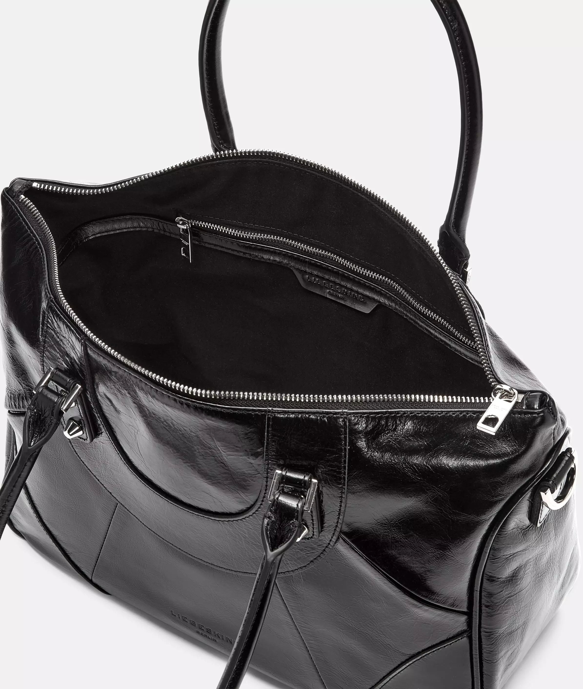 Satchel Spacious bag with glossy finish