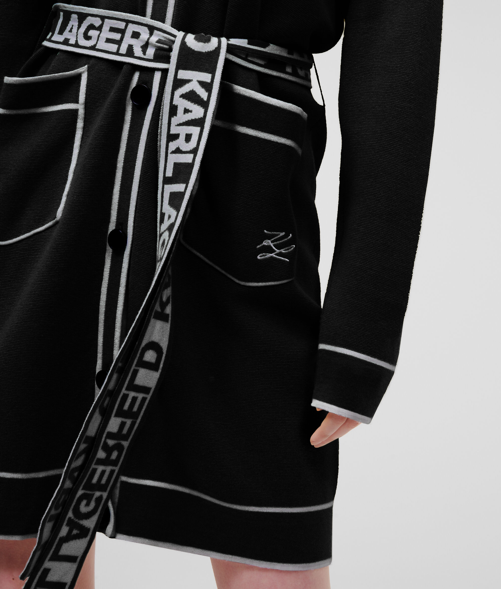 CARDIGAN AVEC CEINTURE ORNÉE DU LOGO KARL