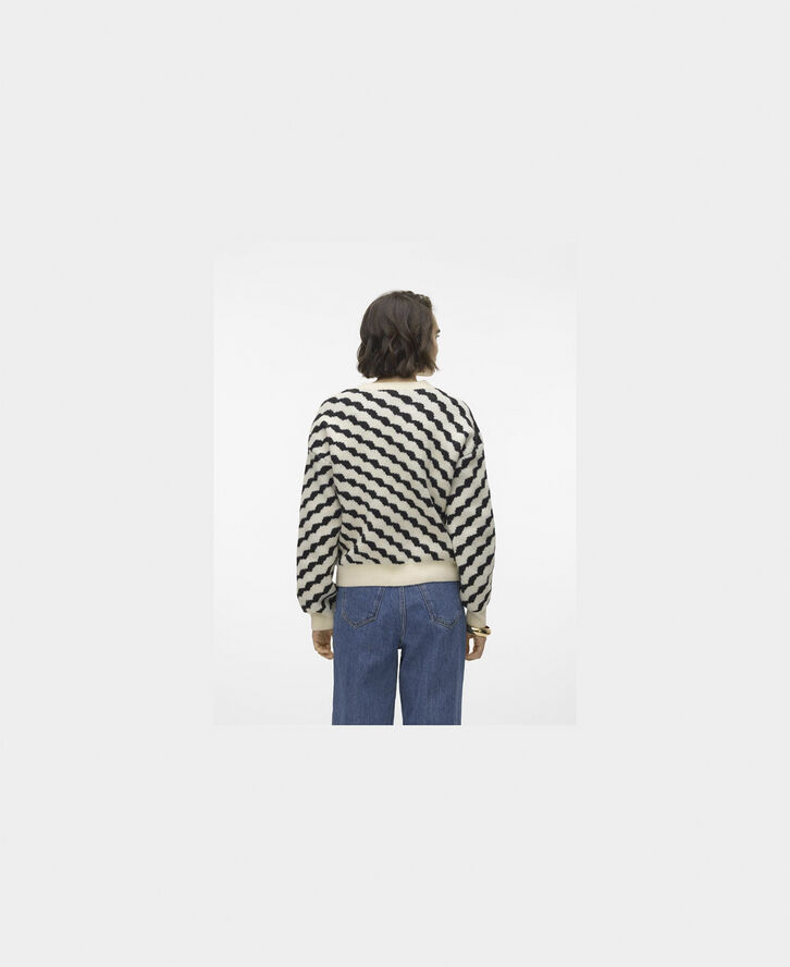 Vero Moda VMLARA LS O-NECK PULLOVER BOO REP Birch/w. black wave pattern
