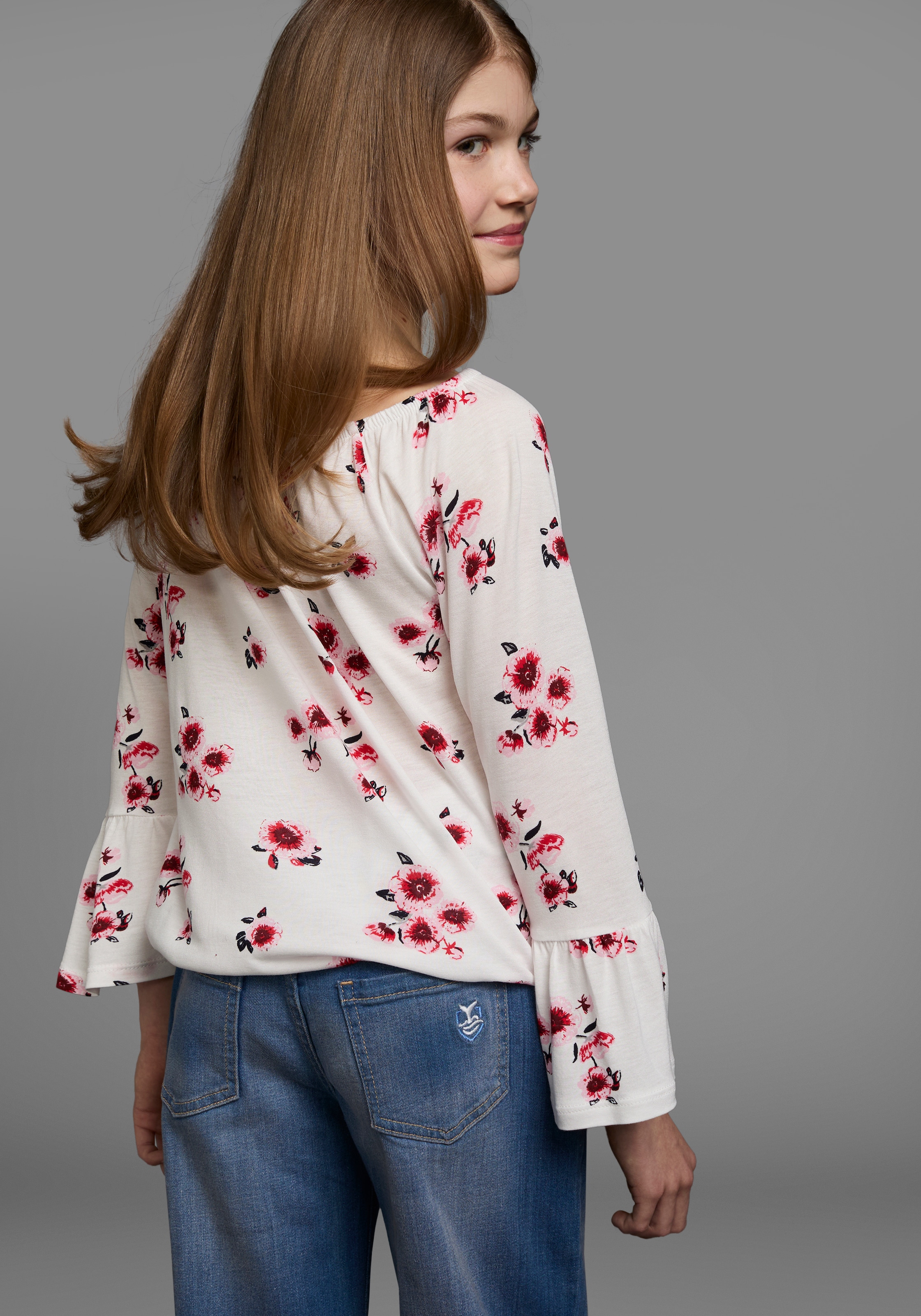KIDSWORLD Carmenshirt »Viskose-Shirt«, weite Passform,  mit Blumenmuster und Aufdruck,  Carmenausschnitt