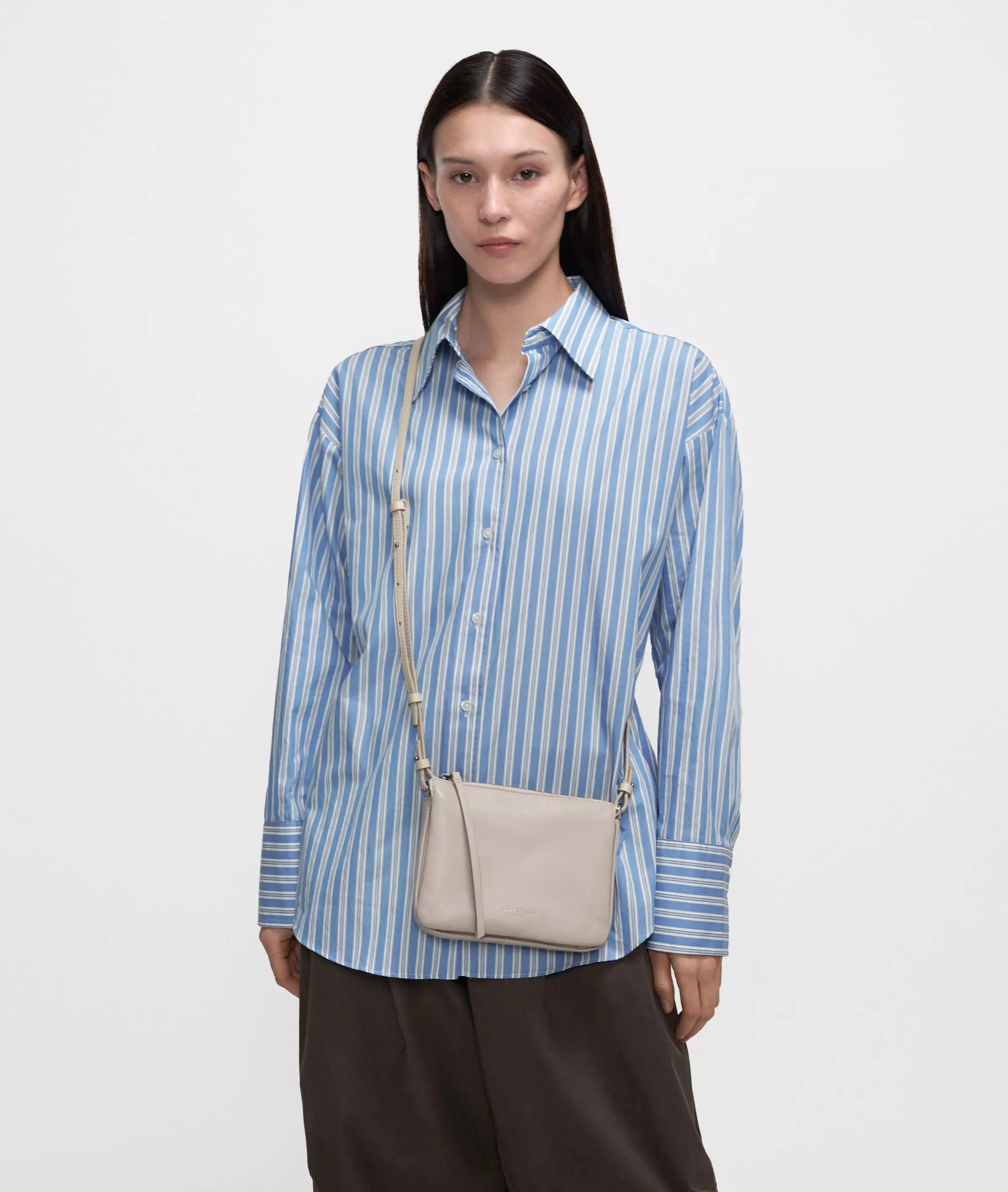 Nina Crossbody XS Small crossbody bag made from soft leather