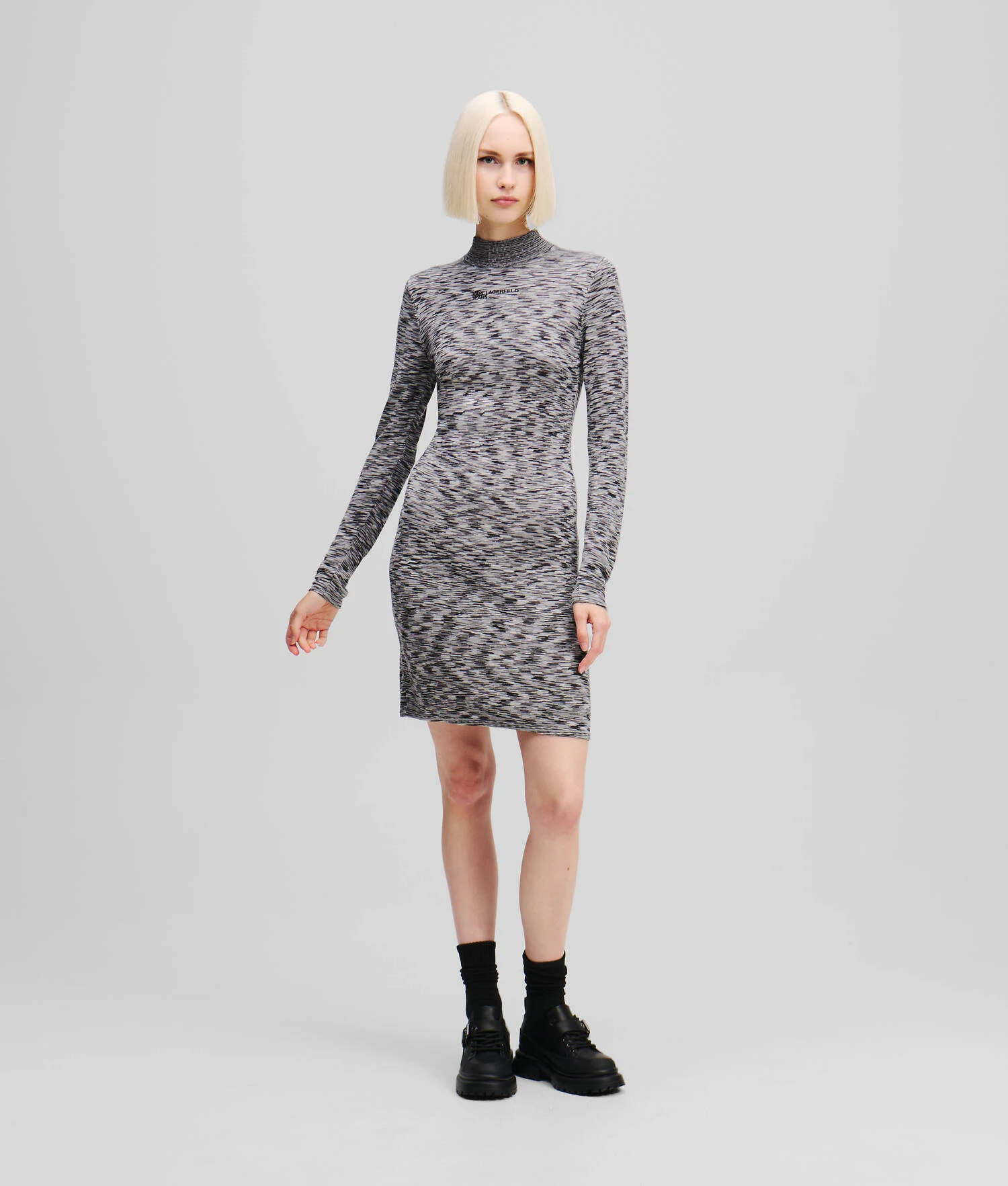 ROBE TRICOT À MANCHES LONGUES