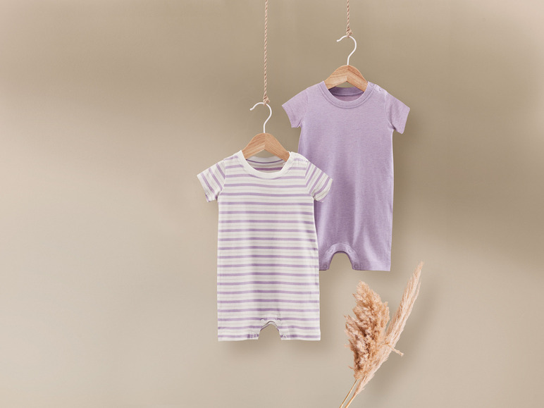 Set van 2 baby pyjama's
