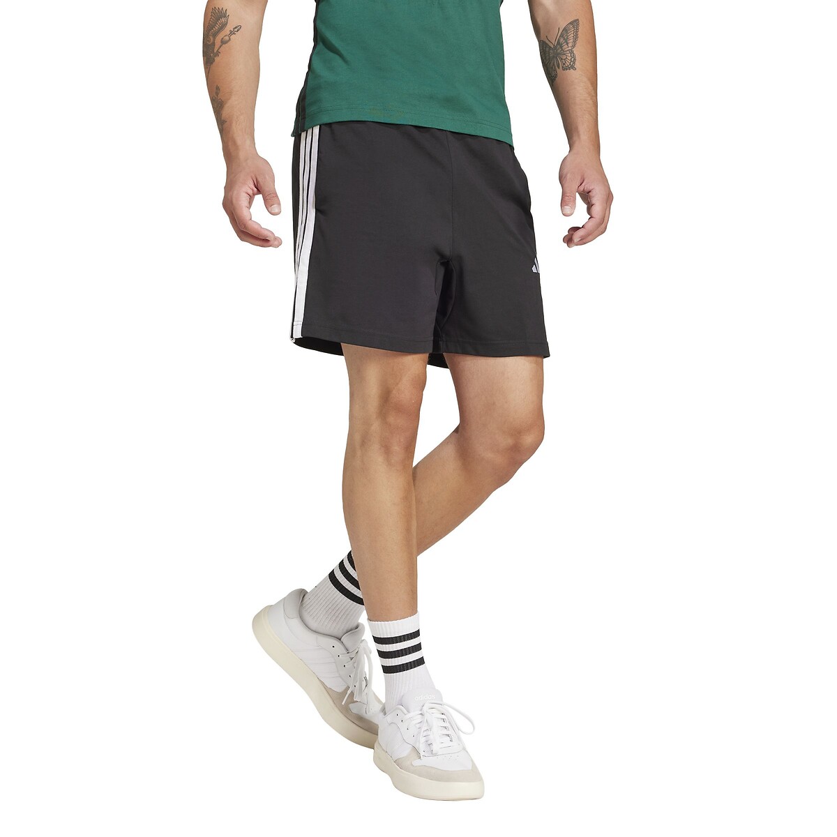 Roupas Esportivas Adidas<br>Calção Essencial com 3 Listras