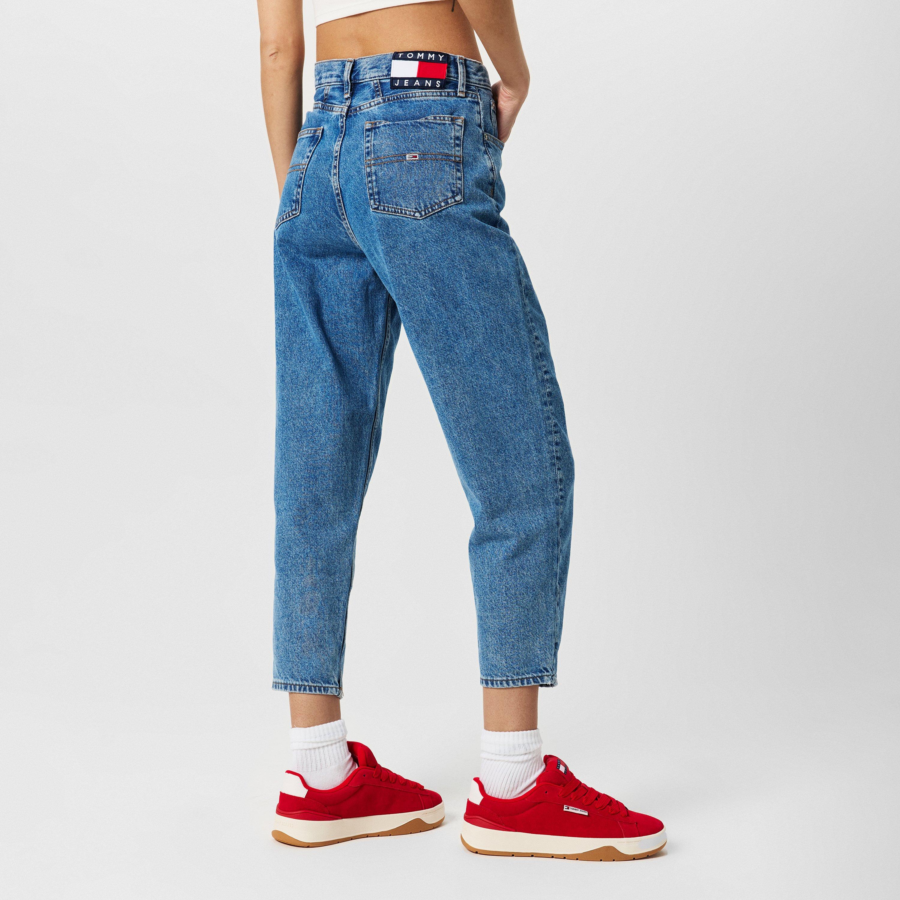 Tommy Jeans Tapered Mom Jeans