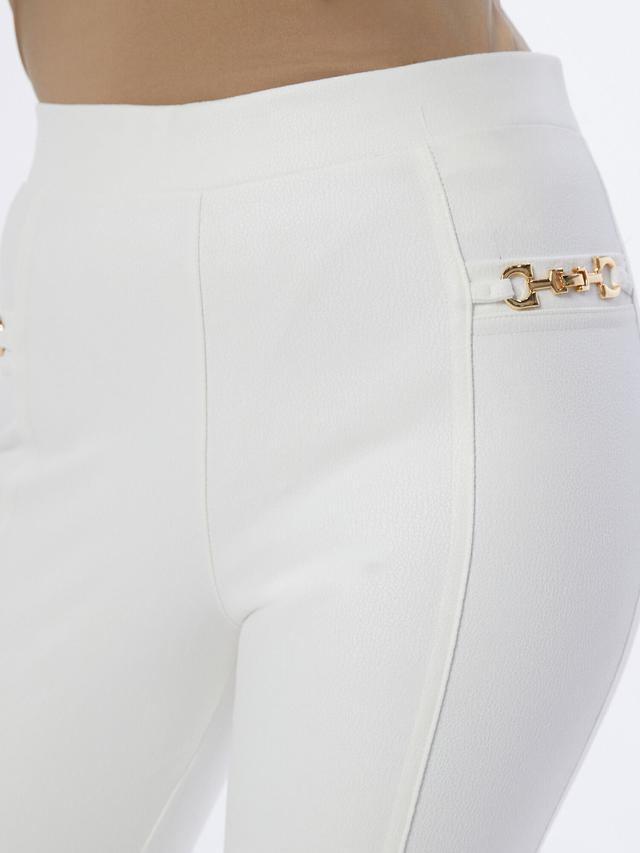Hose Penelope mit Schmuckdetails