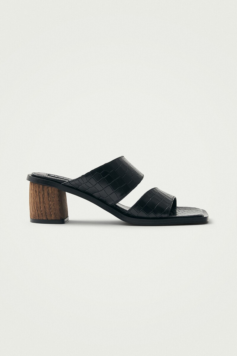 ALOHAS<br>Mules de couro Gabin com salto