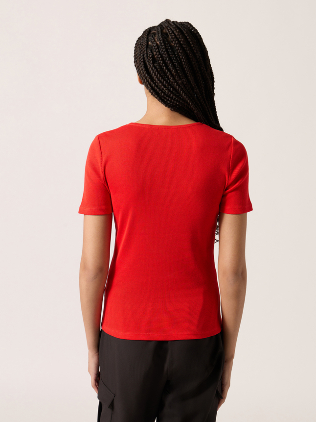 Top décolleté torsadé