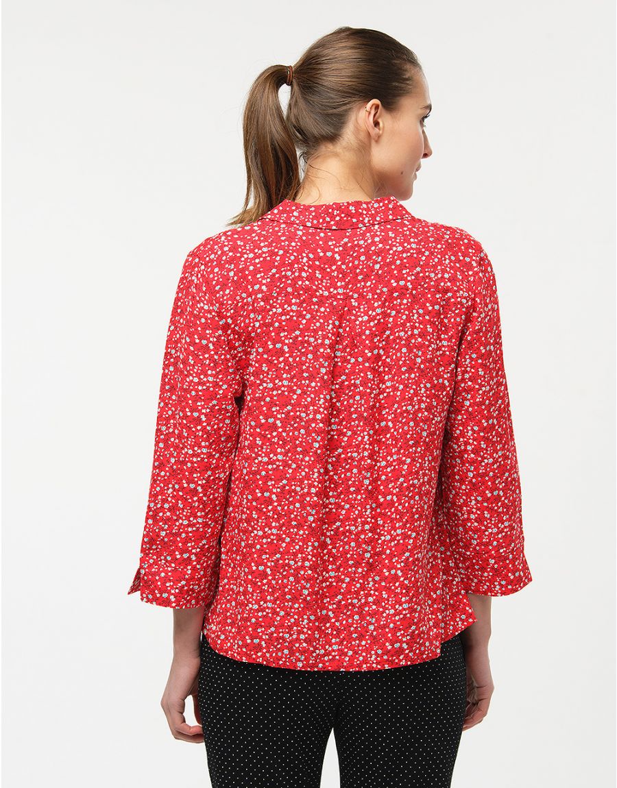 Chemisier rouge fleuri