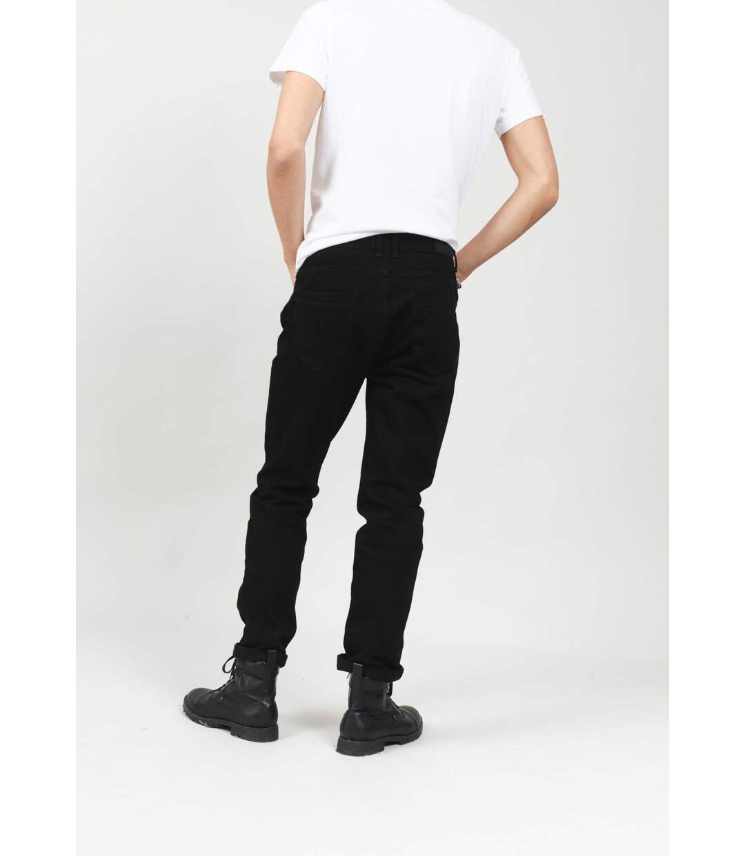 Jean regular black STAN