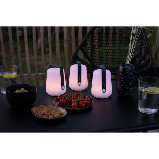 Lampe nomade Balad en plastique carbone H.13,5xD.10 cm - x 3