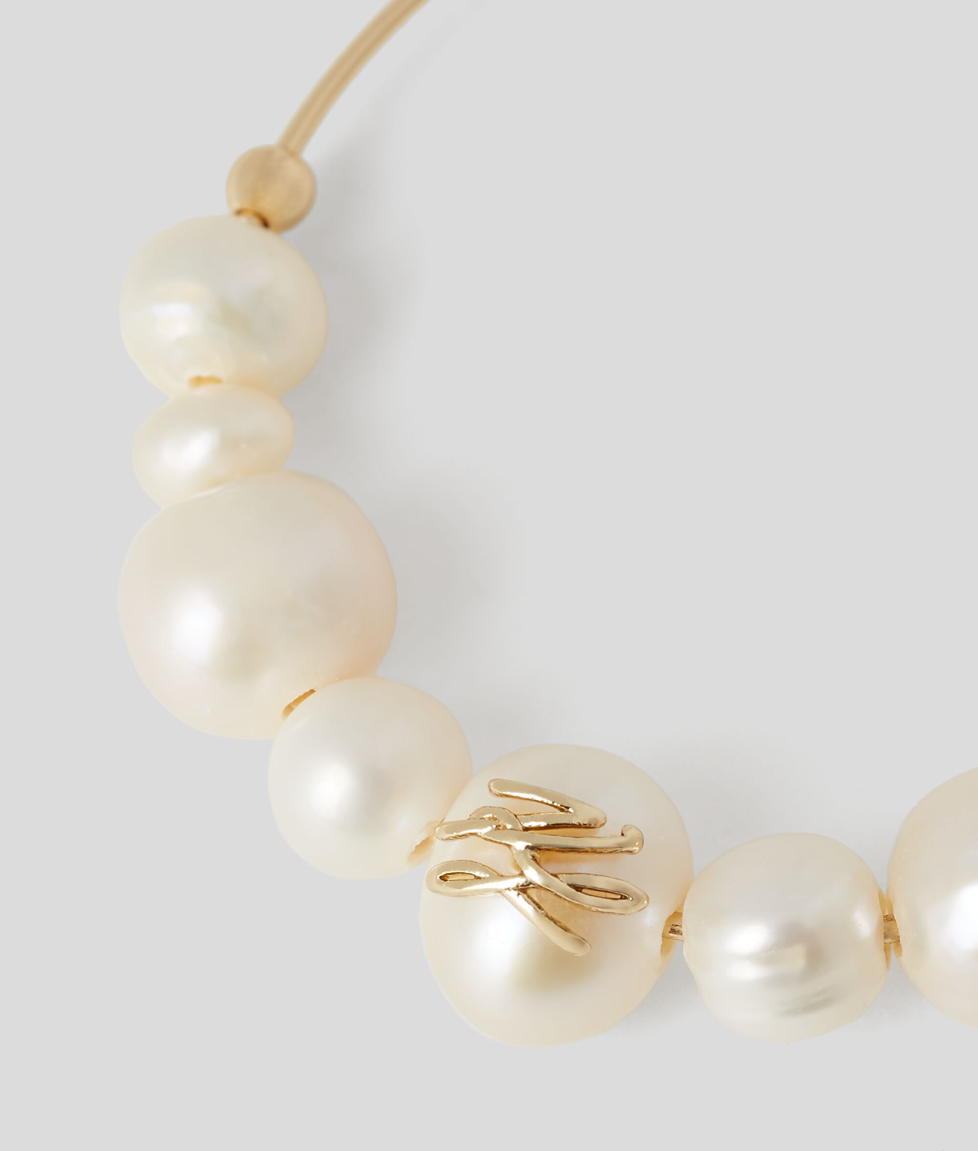 GRANDES BOUCLES D'OREILLES EN PERLES K/AUTOGRAPH