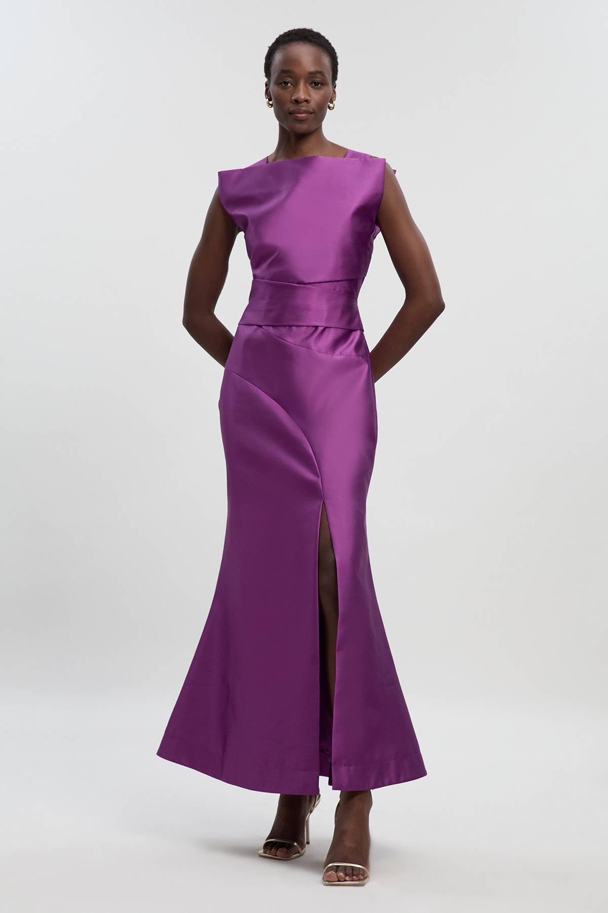 KarenMillen Robe Longue Structurée à Taille Drapée en Sergé Satiné