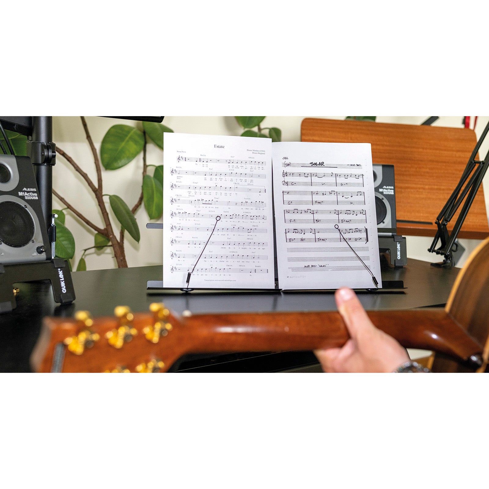 Quiklok MUS001 Bladmuziekstandaard tafel