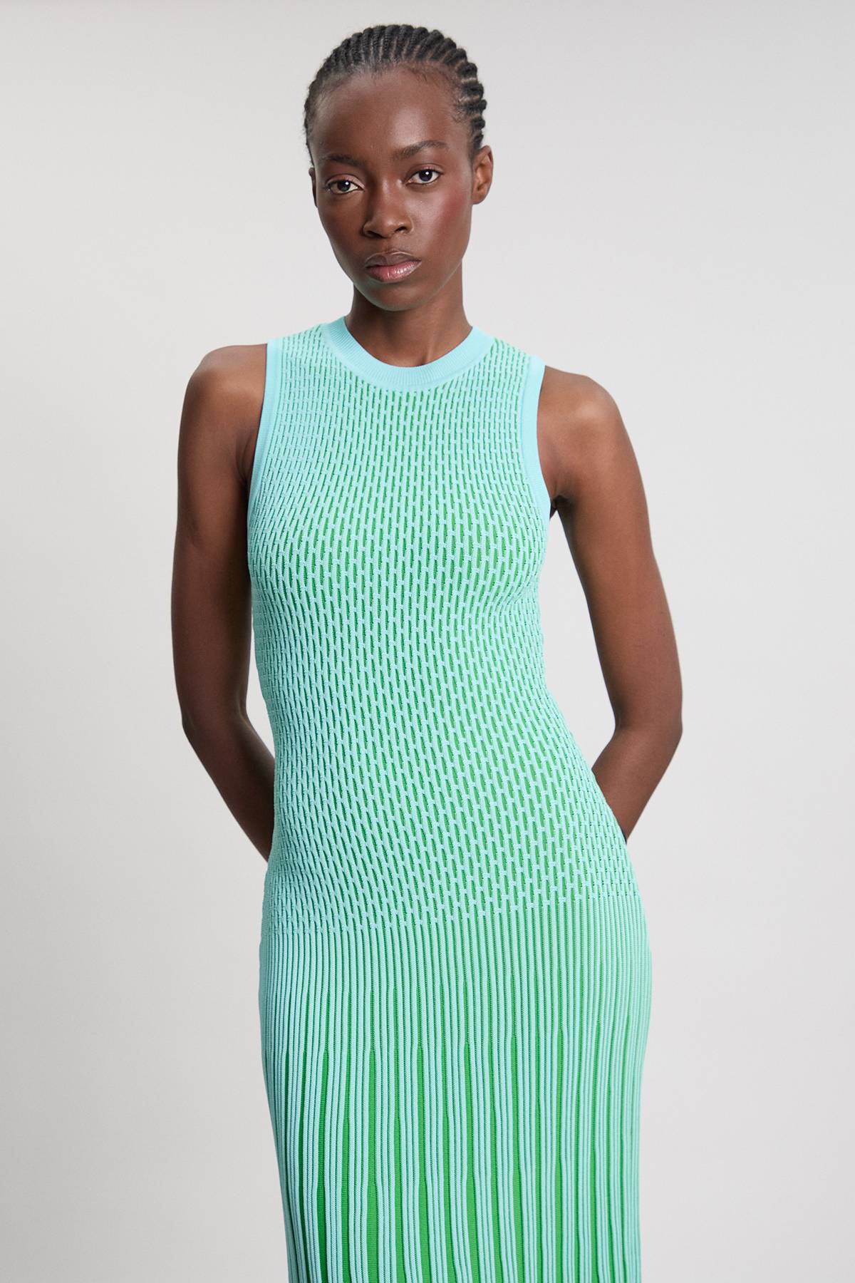KarenMillen Robe Midi Sans Manches En Maille À Détail De Rayures Ajourées