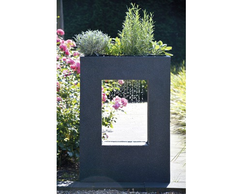 Design tuinfontein met plantenbak, 54,5 x 19 x 76 cm, kunststeen grijs, inclusief slang en pomp.