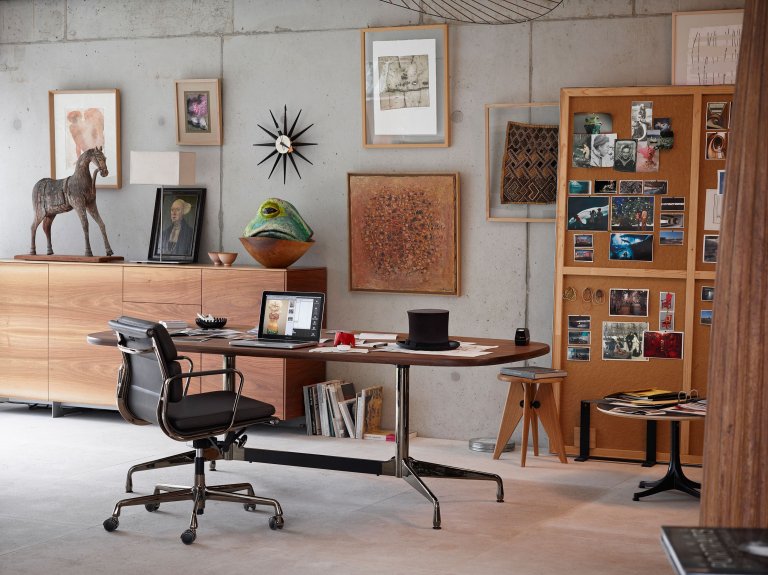 Vitra EA 117 bureaustoel Hopsak zwart, verchroomd, harde wielen