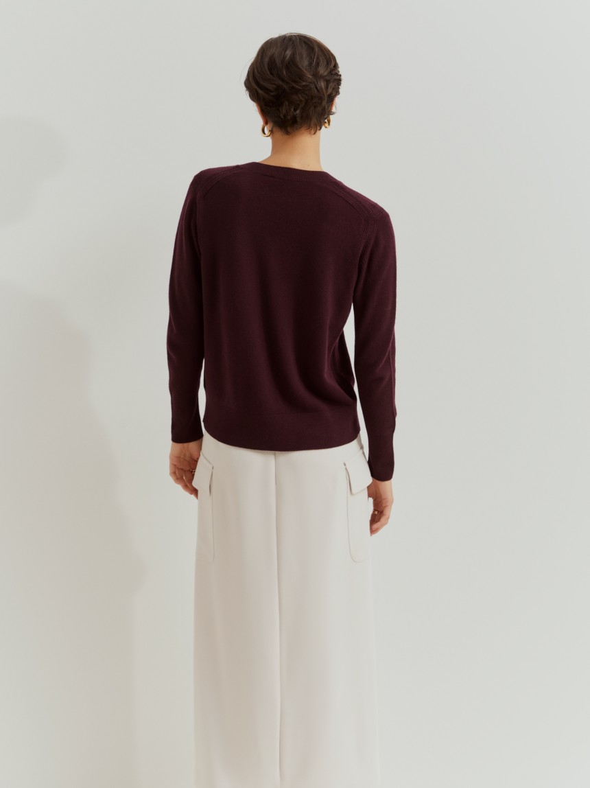 Camisola de lã decote em V
