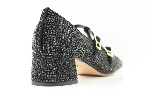 Lola Cruz Pumps