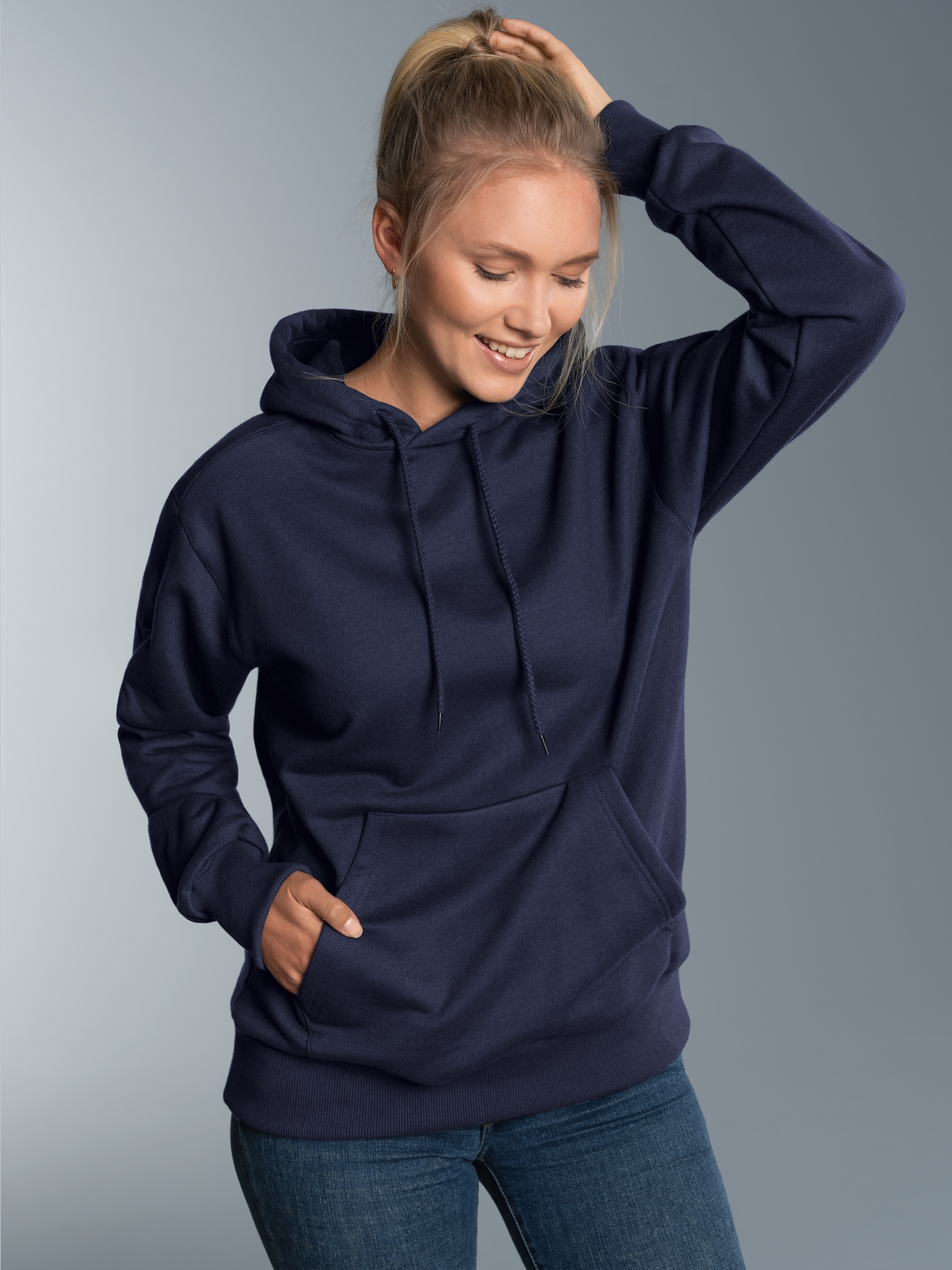 Hoodie aus SweatqualitätNavy