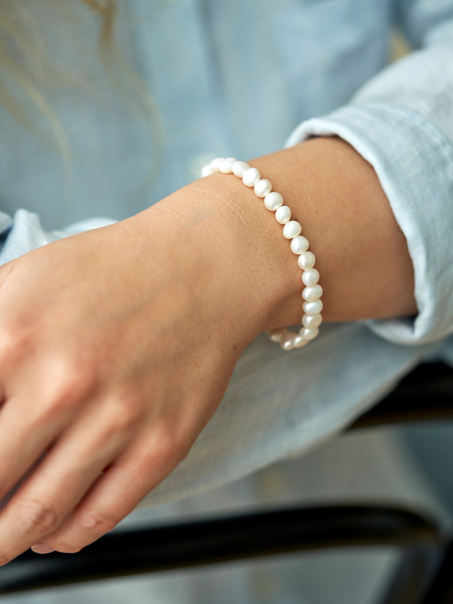 Timeless Pearl-armbånd | 925 sterling sølv/18k forgyldt/ferskvandsperler. 16,5-22,4 cm. 1 stk. | White | & Copenhagen