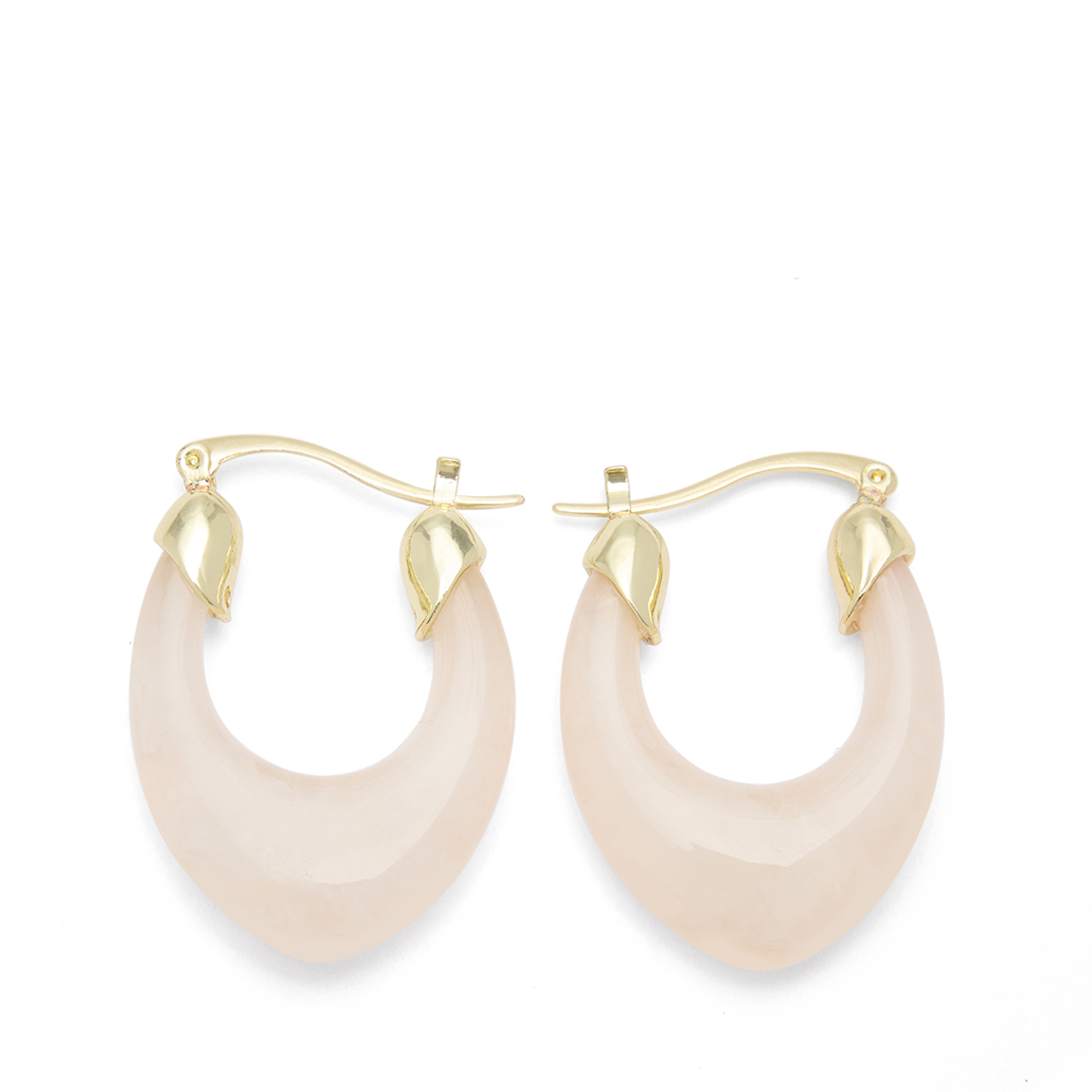 Beige oorbellen met gouden sluiting