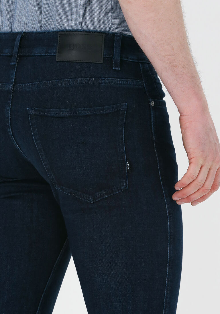 BOSS donkerblauwe boss slim fit jeans delaware3