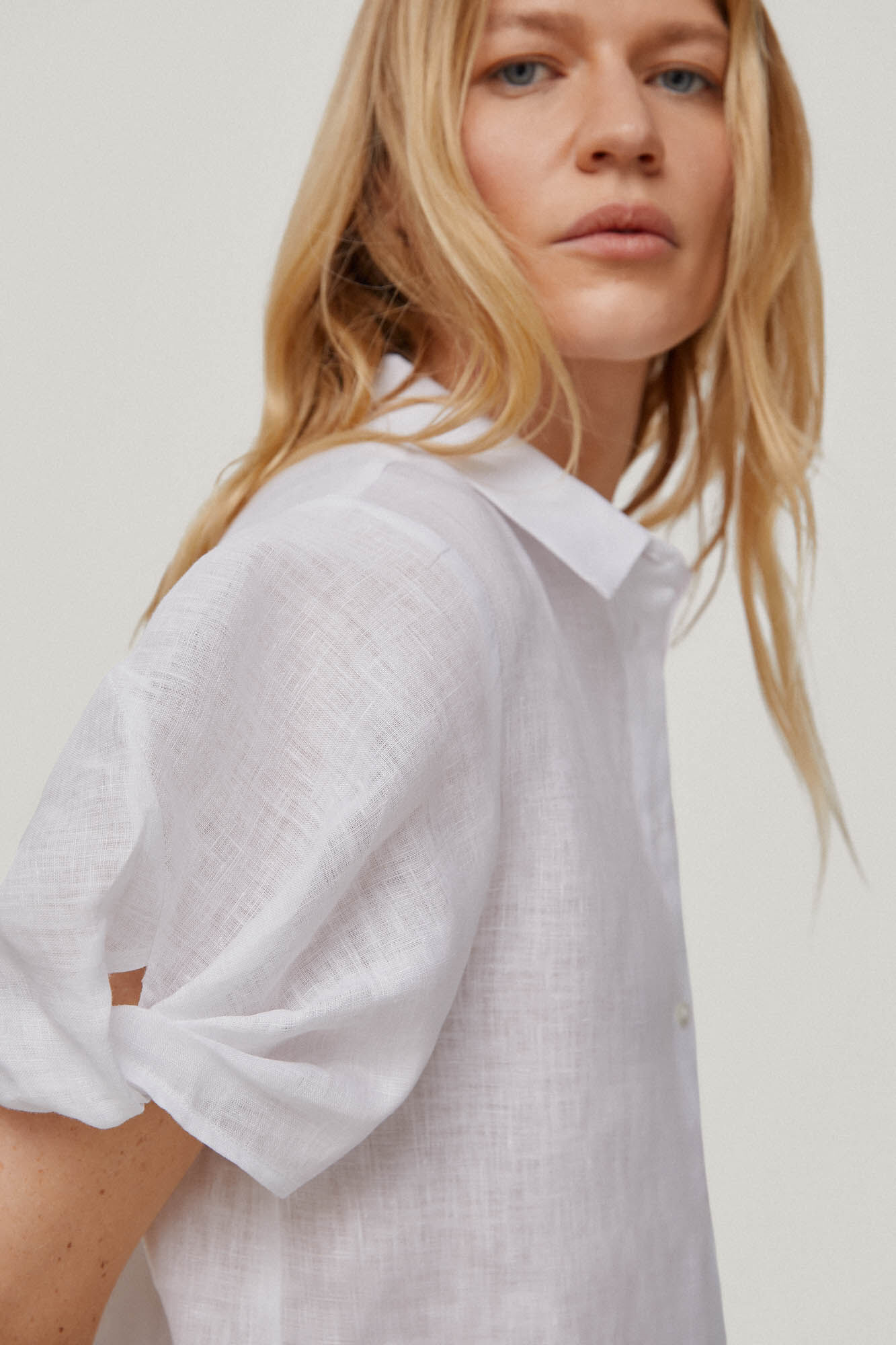 Blusa com detalhe de punho - Branca