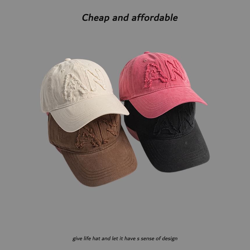 Alpha Kiss - Baseballpet met effen letters en applicaties