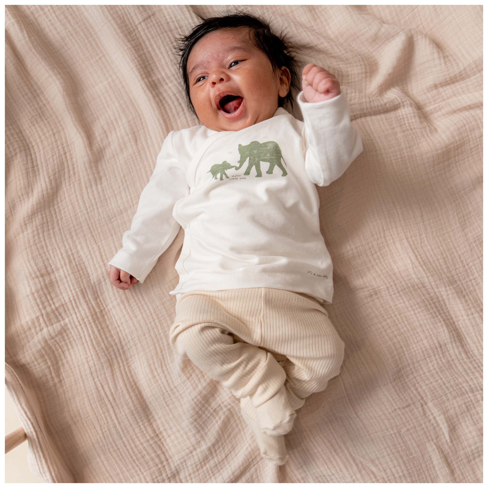 Prénatal newborn overslagshirt lange mouwen printopdruk wit