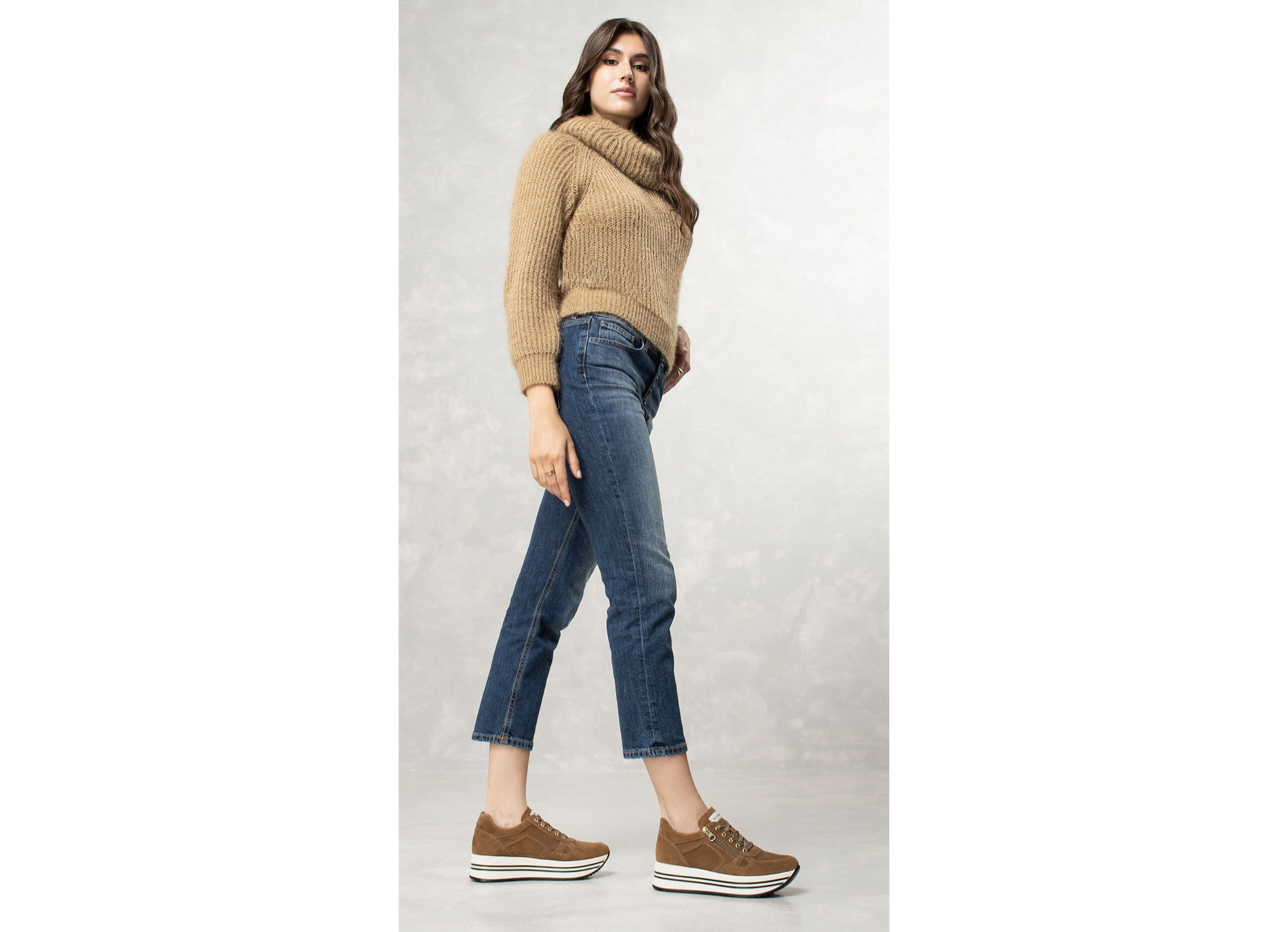 16934 camel