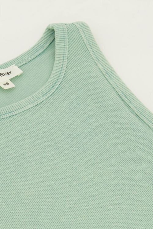 Groene tanktop met rib structuur