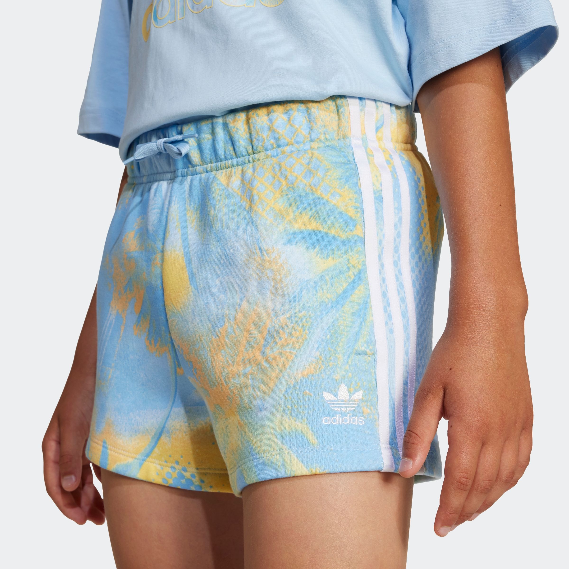 adidas Originals Shorts »SHORTS«